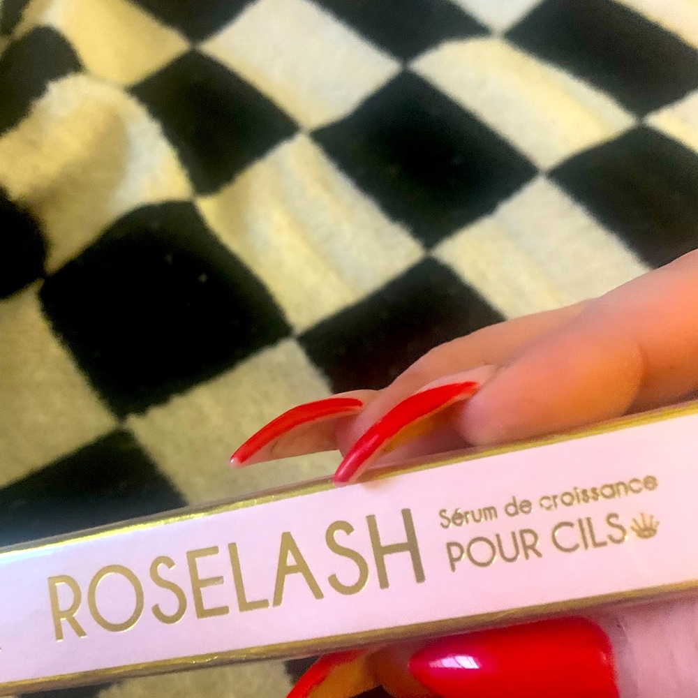 ROSELASH Eyelash Growth Serum